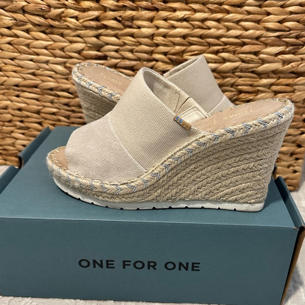 Women’s Toms Wedges